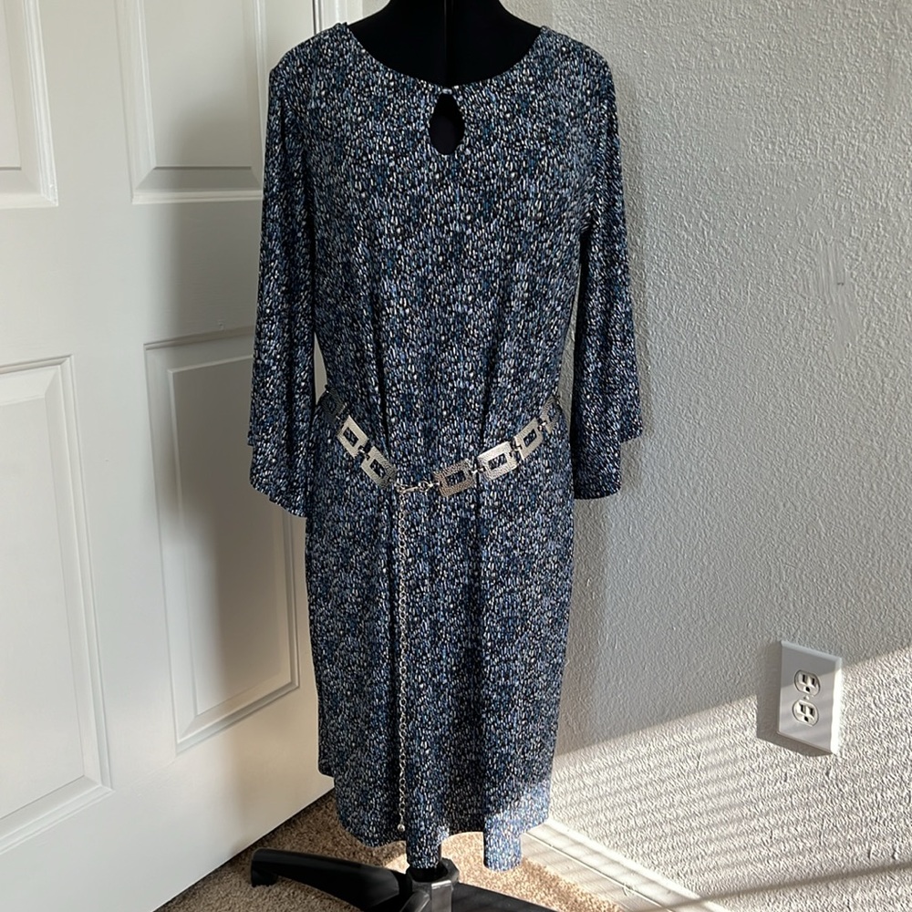 *30% OFF ANY 2 + ITEMS*  Dana Buchman light weight dress XL